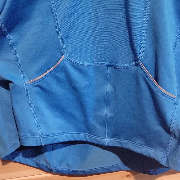 Nike Racerback Tank Top in Vibrant Blue - Picture 5 of 7